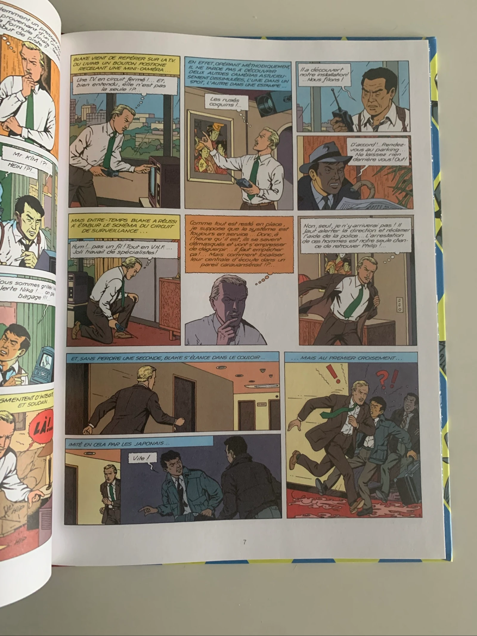 Bd Integral Blake e Mortimer 12 volumes Jacobs - Capa dura vermelha com friso M amarelo - Le Monde – photo 14